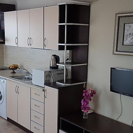 Tashevi Apartments Pomorie Exteriér fotografie