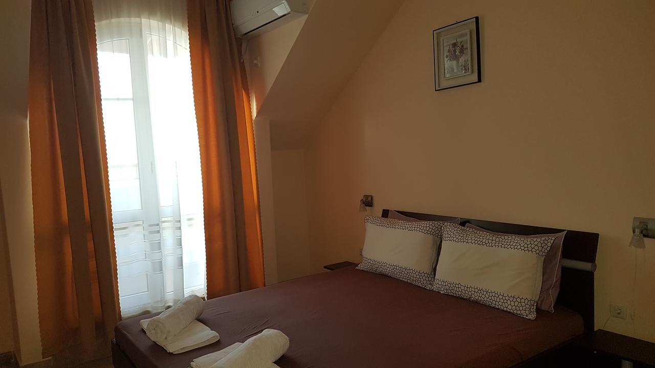 Tashevi Apartments Pomorie Exteriér fotografie
