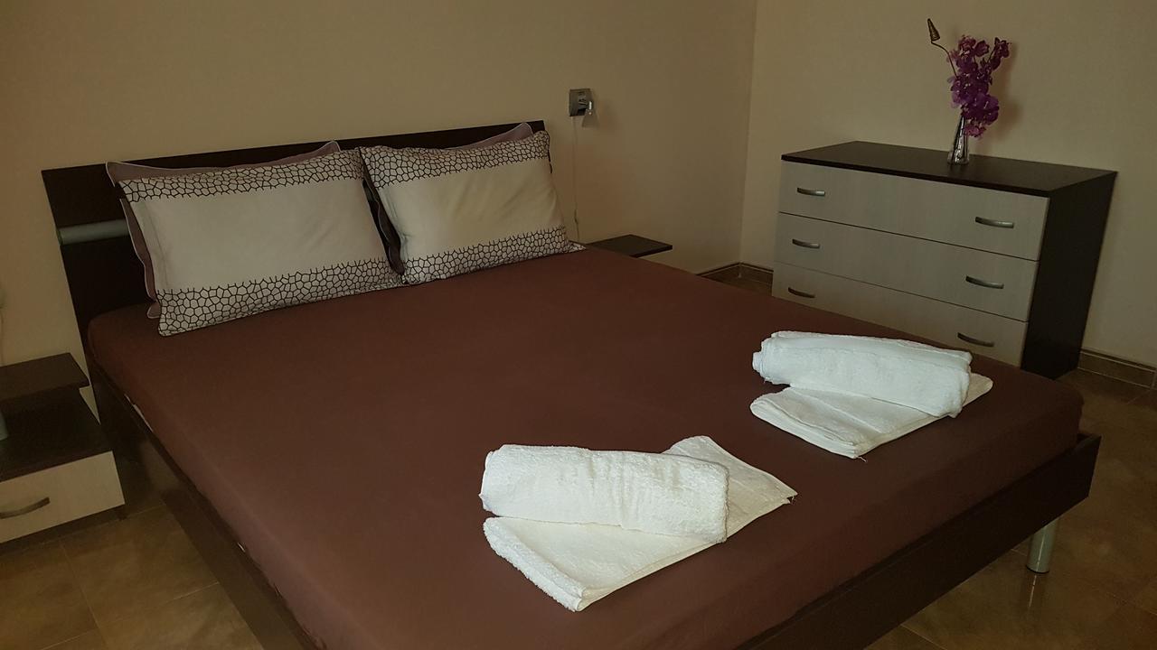 Tashevi Apartments Pomorie Exteriér fotografie