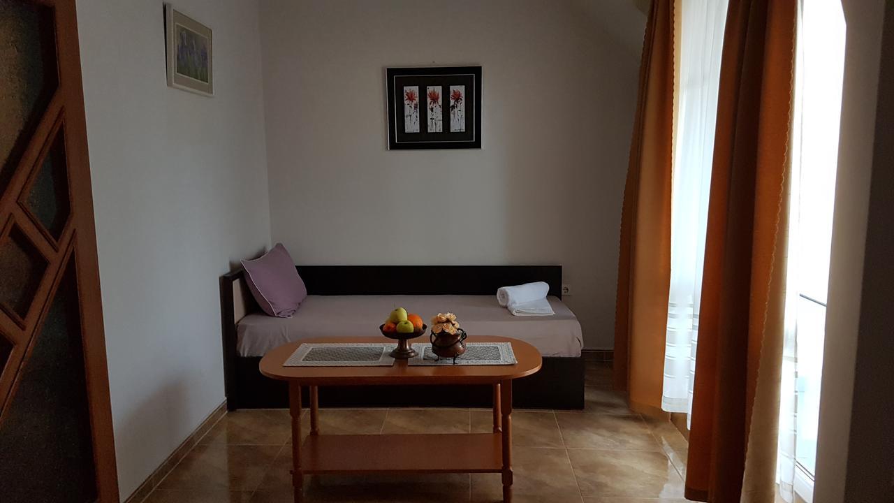 Tashevi Apartments Pomorie Exteriér fotografie