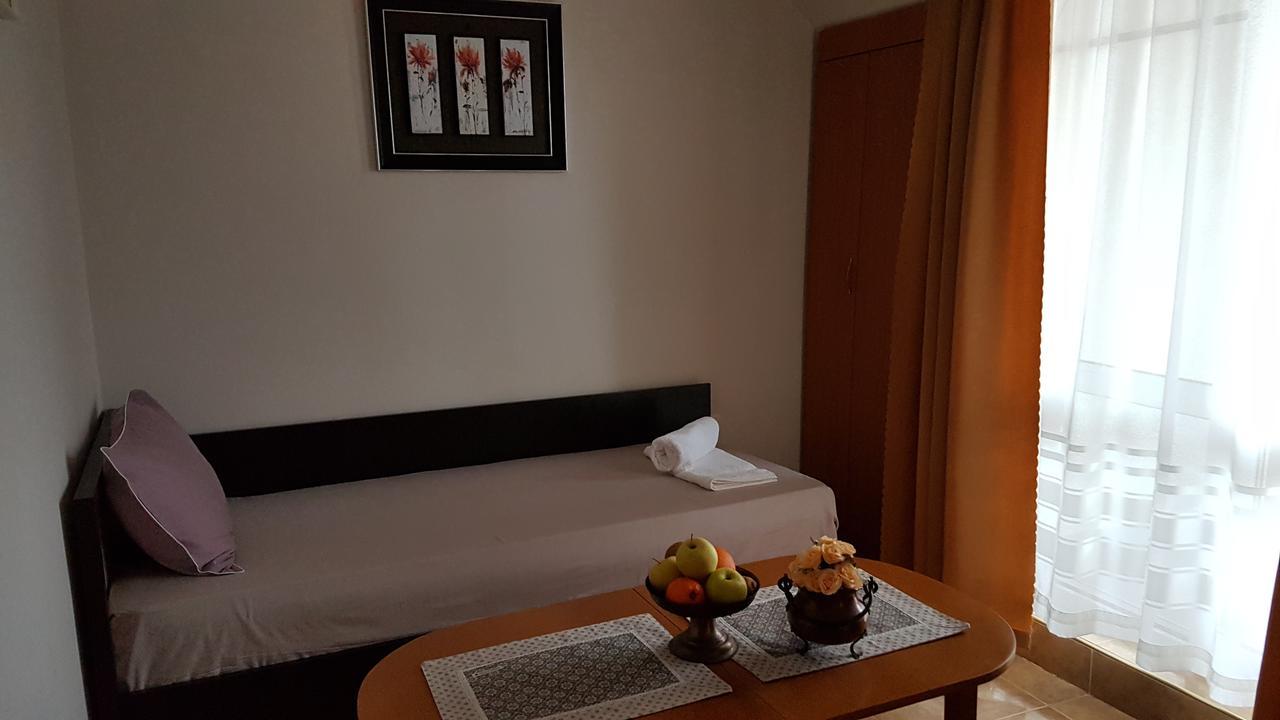 Tashevi Apartments Pomorie Exteriér fotografie